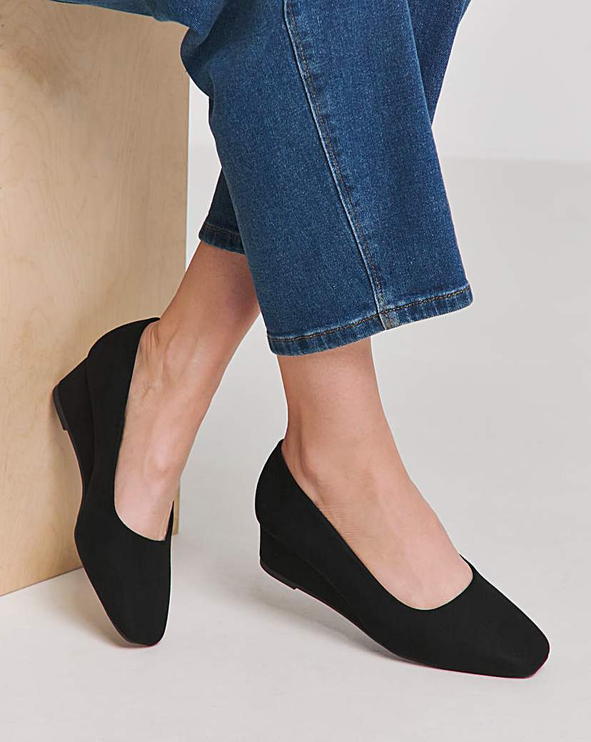 Low Wedge Court Shoe Wide Fit