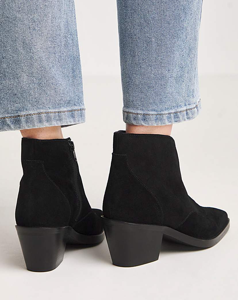 V Cut Western Ankle Boot Wide