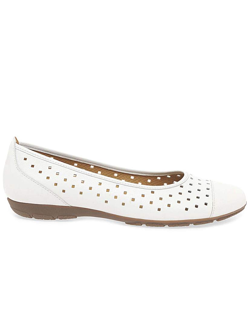 Gabor Ruffle Standard Fit Casual Shoes