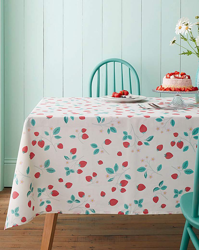 CL Strawberry Garden Table Cloth