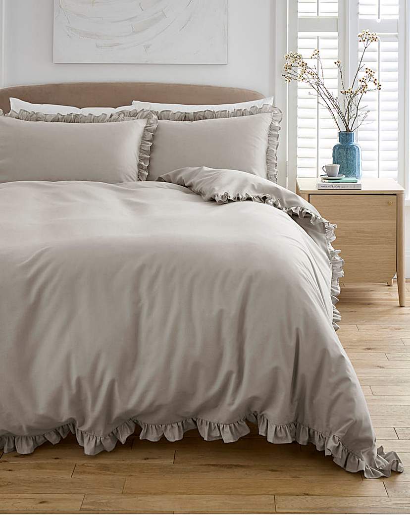 New In - Ruffled Edge Duvet Set