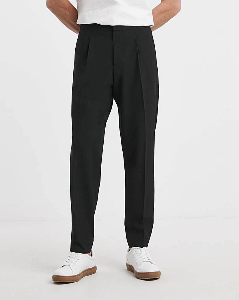 New In - Tailored Loose Fit Pleat Front Trouser