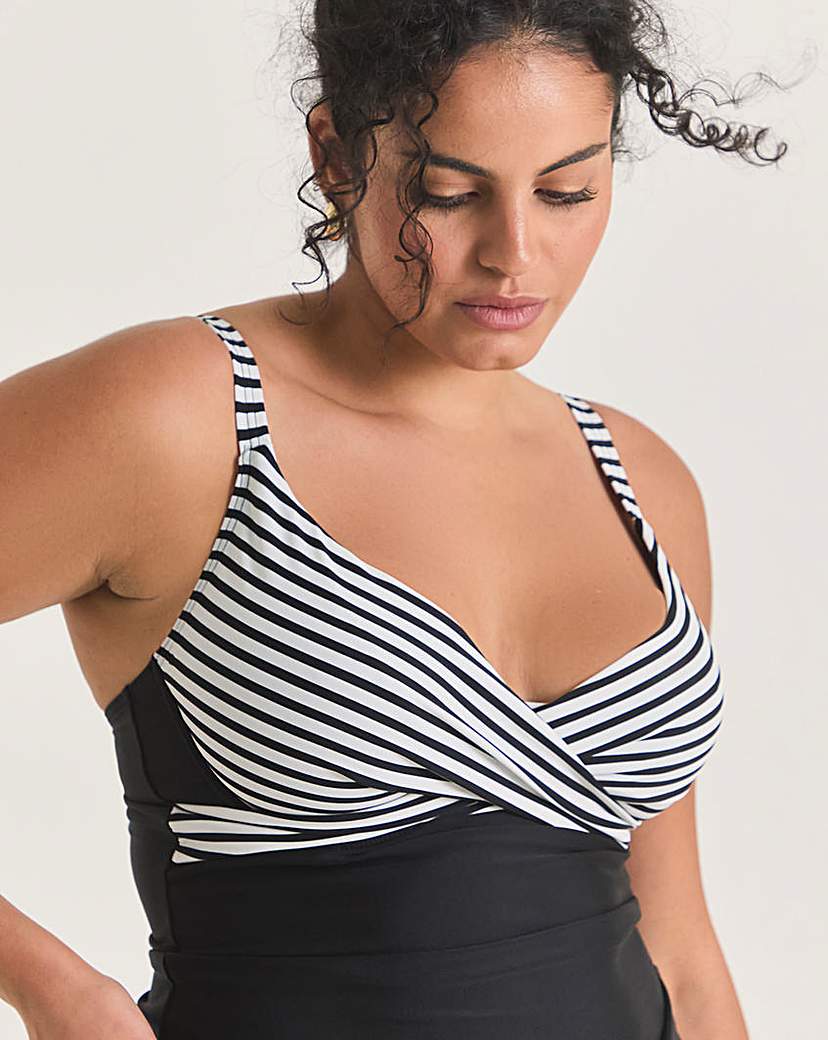 Figleaves Tailor Twist Front Tankini Top