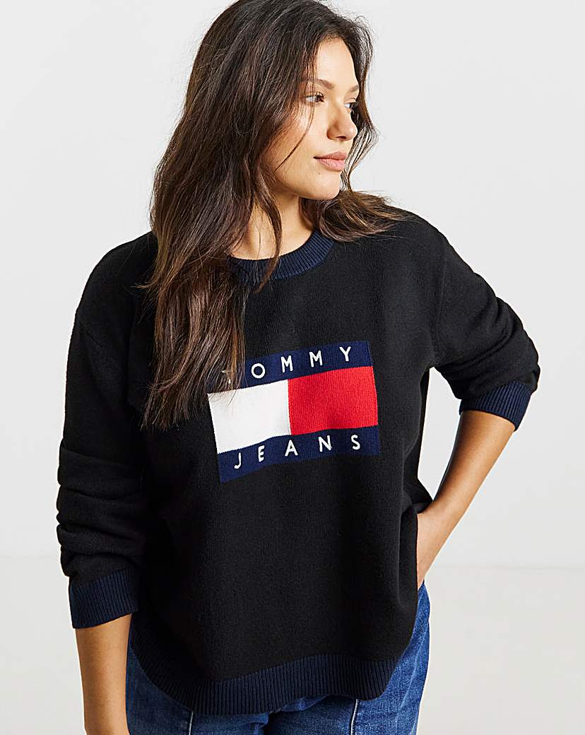New In - Tommy Jeans Flag Sweater