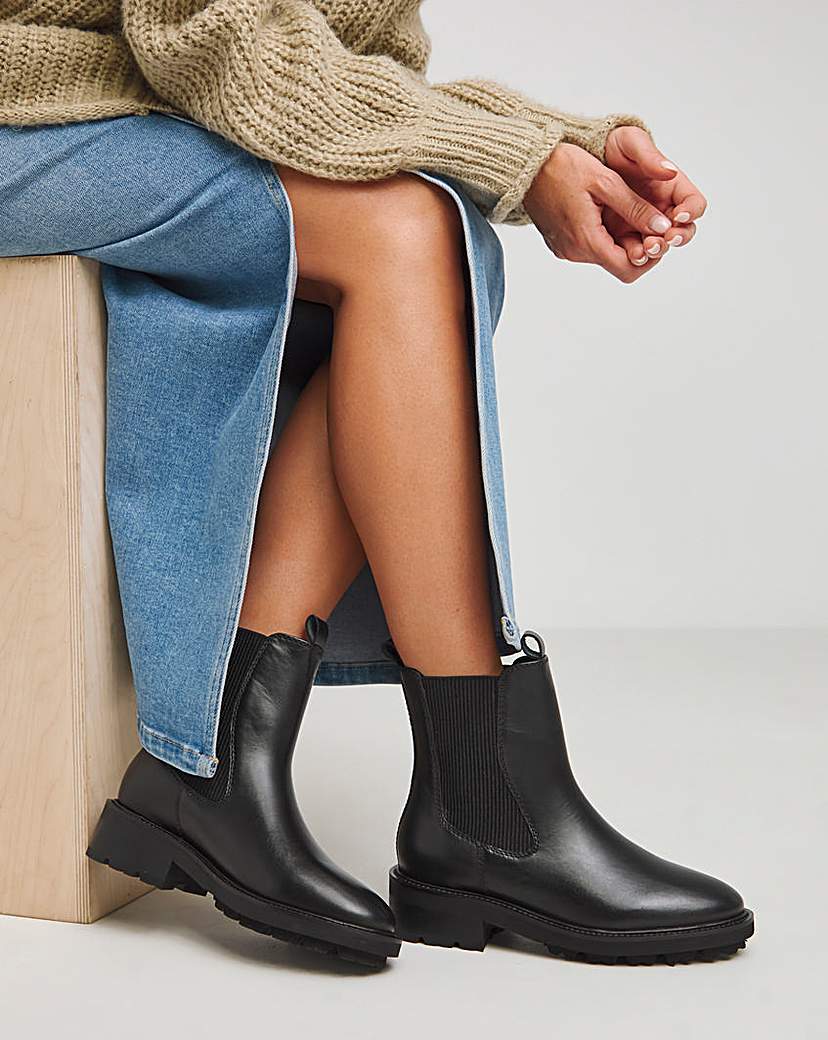 Chunky Lea Chelsea Boots Wide E Fit