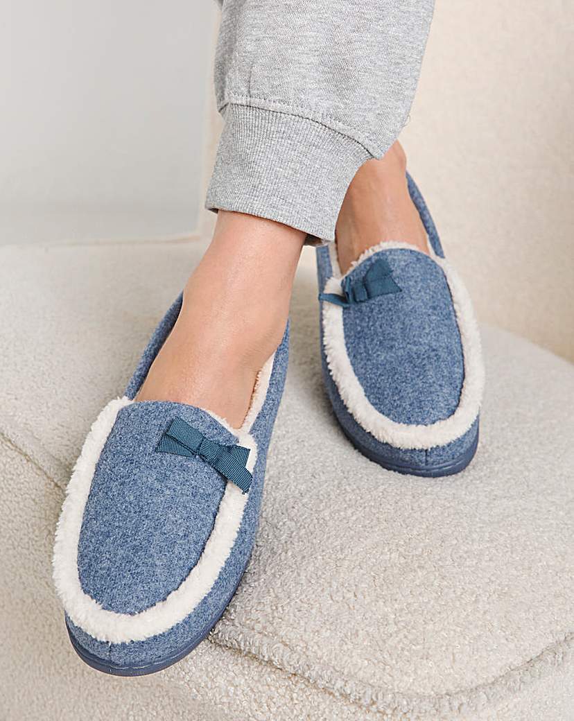 Ballet Slipper With Bow Wide Fit