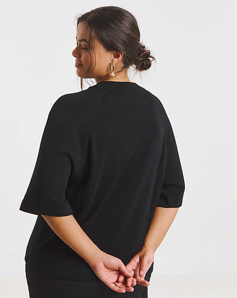 Black Short Sleeve Boxy Knitted Jumper