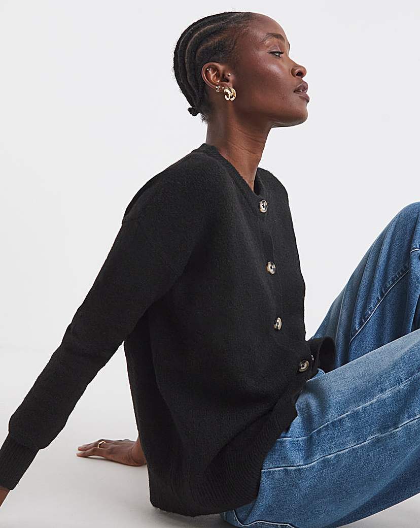New In - Crew Neck Cardigan