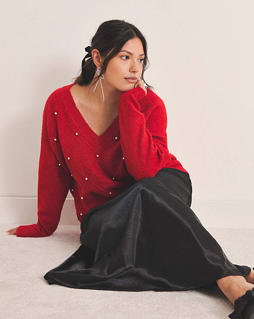 New In - V-Neck Pearl Cable Knit Tunic
