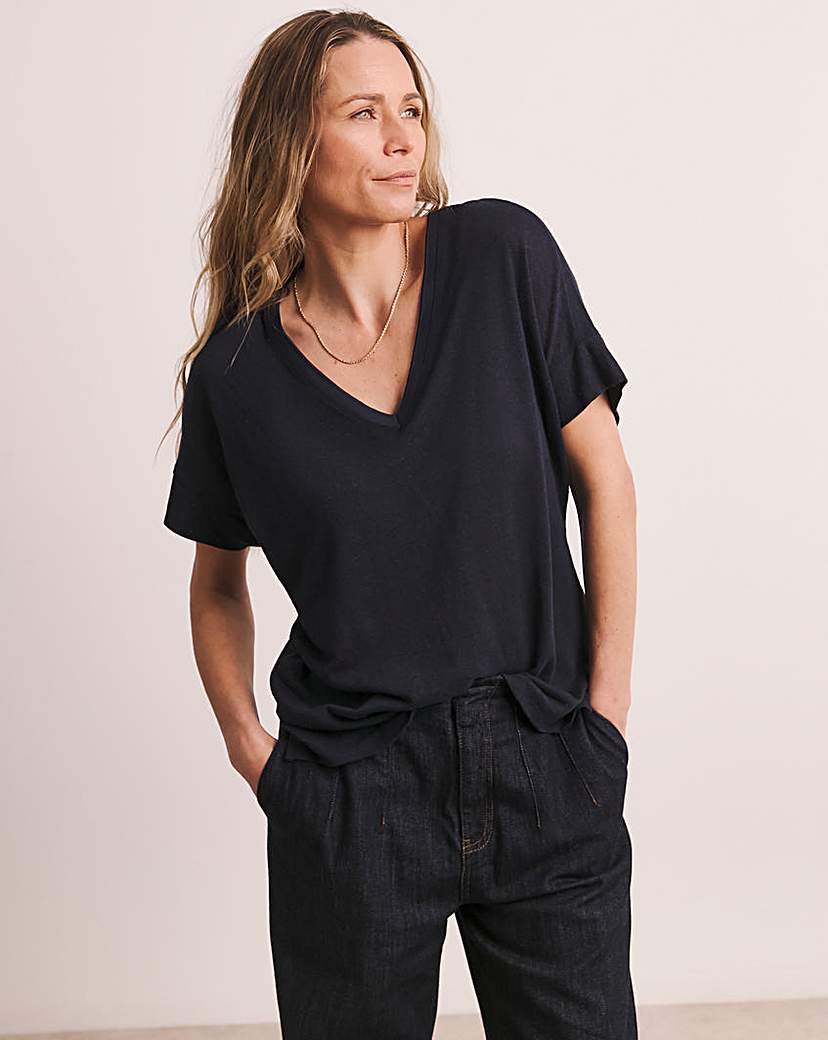 Anthology V neck Linen T-shirt