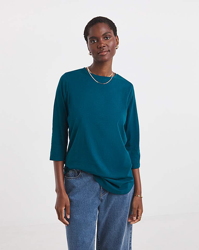 New In - Longline Curved Hem 3/4 Sleeve Top
