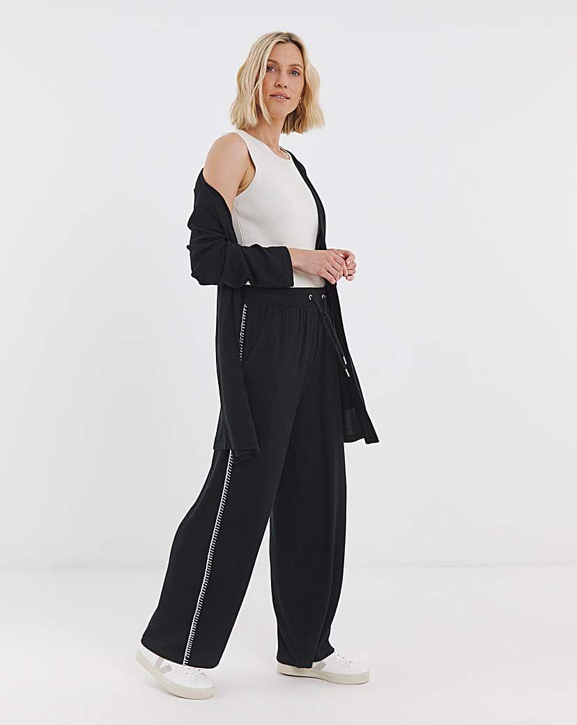 New In - Soft Touch Stitch Detail Wide Leg Jogger