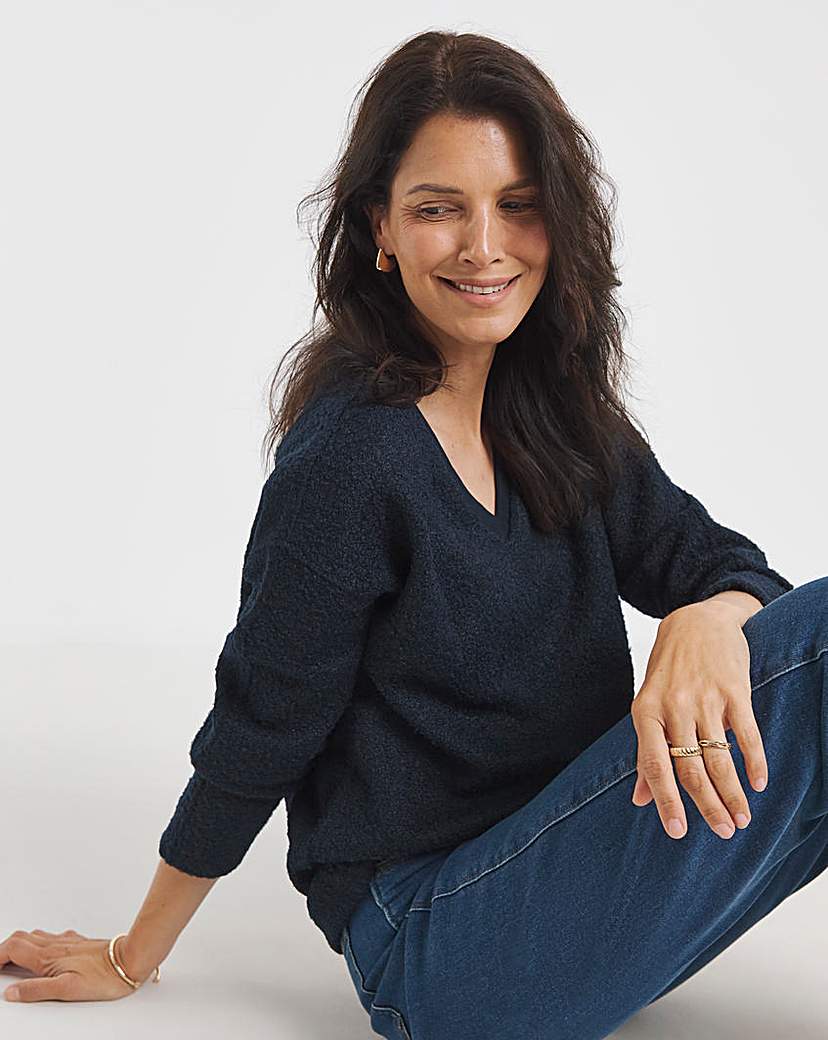 New In - Boucle Supersoft V-Neck Sweatshirt