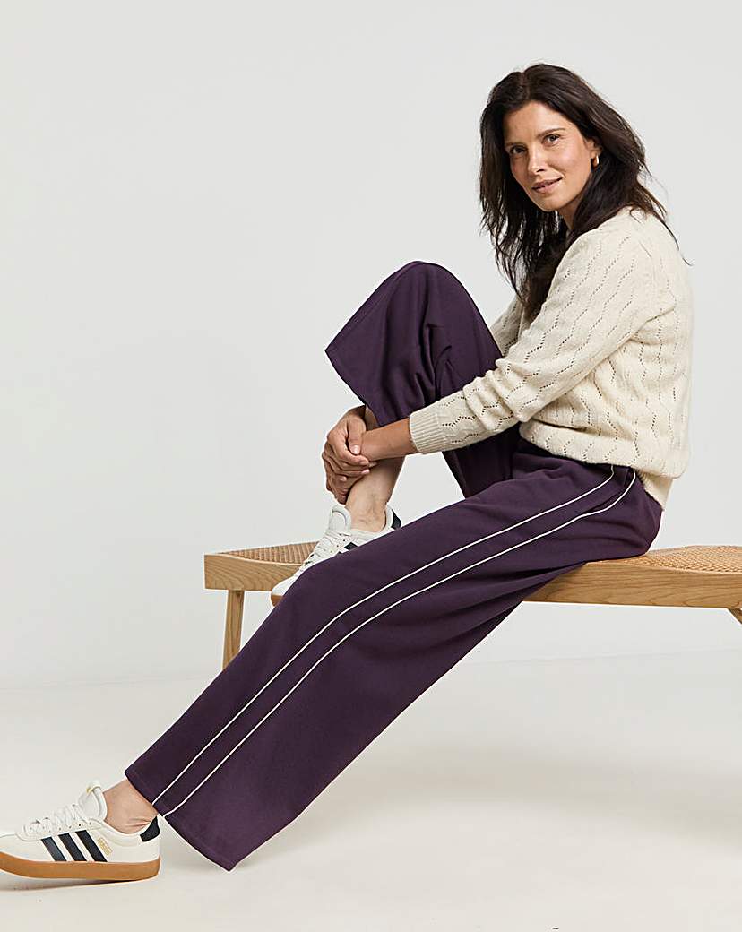 New In - Piped Wide Leg Jogger