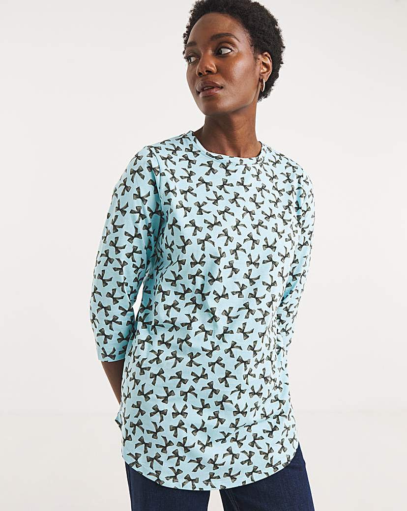 Longline Curved Hem 3/4 Sleeve Top