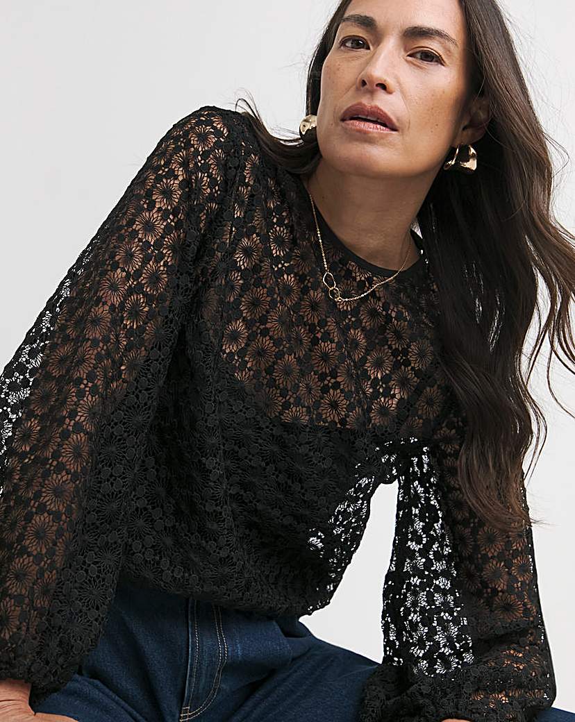 Lace Bishop Sleeve Blouse