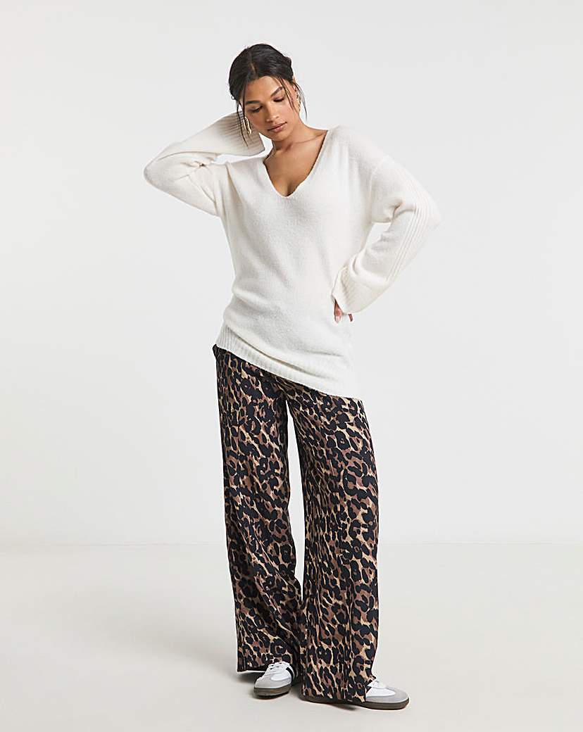 Ivory Slouchy V Neck Longline Jumper