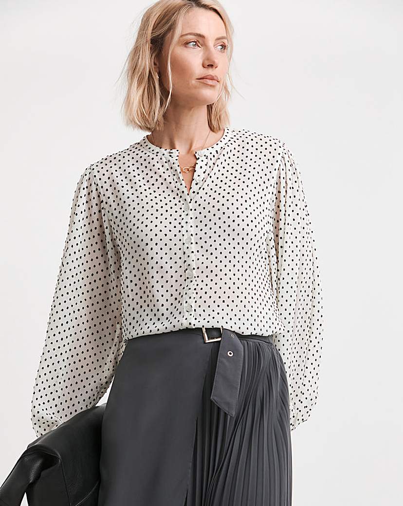 New In - Dobby Long Sleeve Blouse