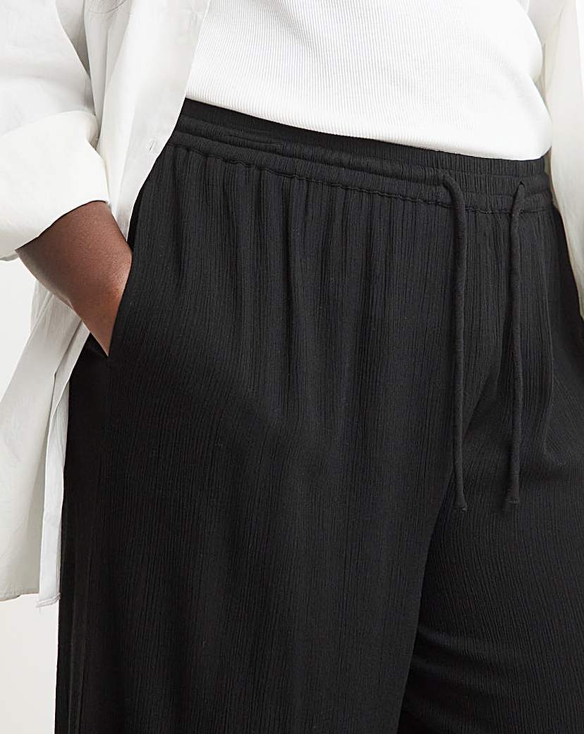 Black Crinkle Culottes