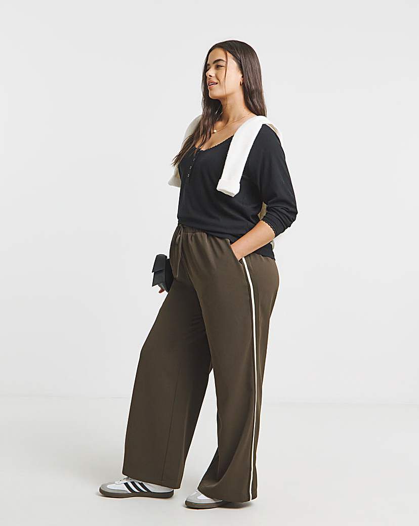 New In - Side Stripe Wide Leg Trousers