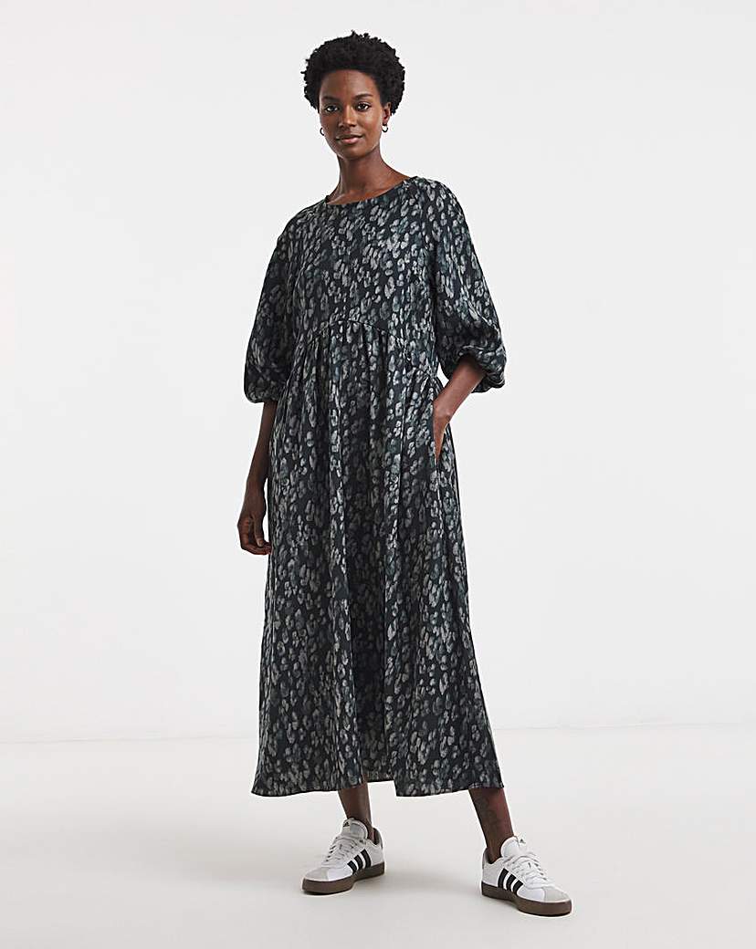 New In - Long Sleeve Smock Dress