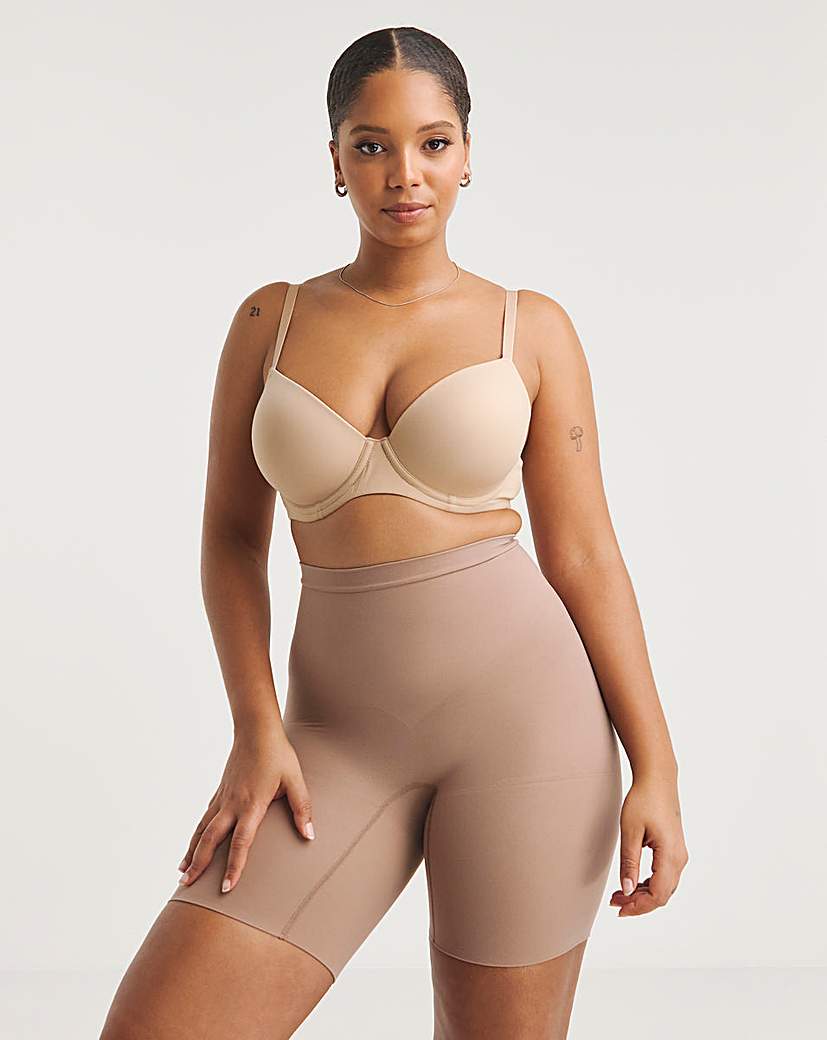 Spanx Power contouring short in black