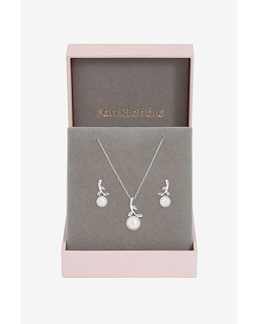 New In - Crystal Leaf & Pearl Drop Set - Gift Box