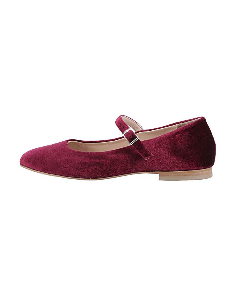 New In - Hush Puppies Pasha Velvet Ballerina