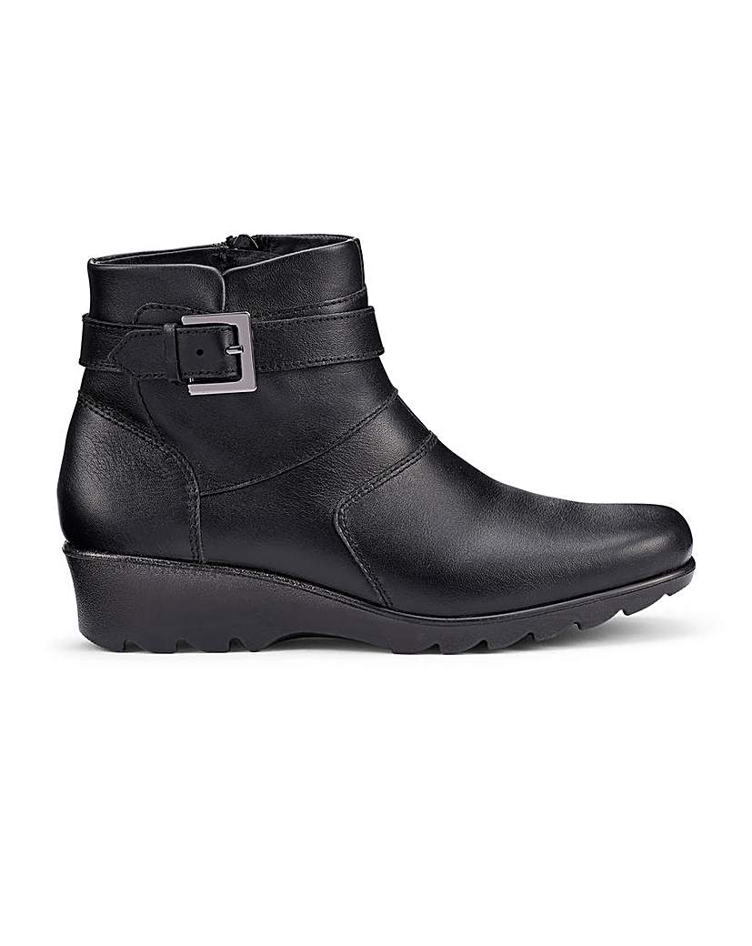 New In - Hotter Foxton Wide Fit Ankle Boot