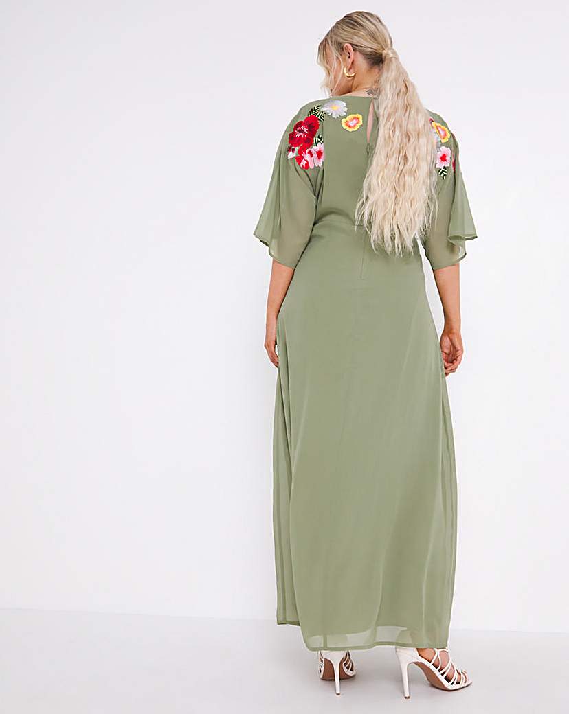 Hope & Ivy Cora Embroidered Dress