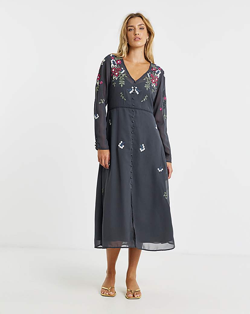 New In - Hope & Ivy Rosette Embroidered Dress