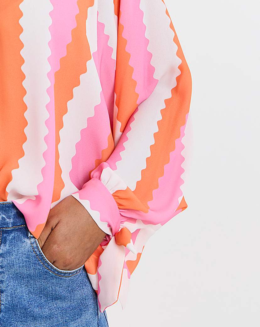 Twisted Wunder Striped Blouse