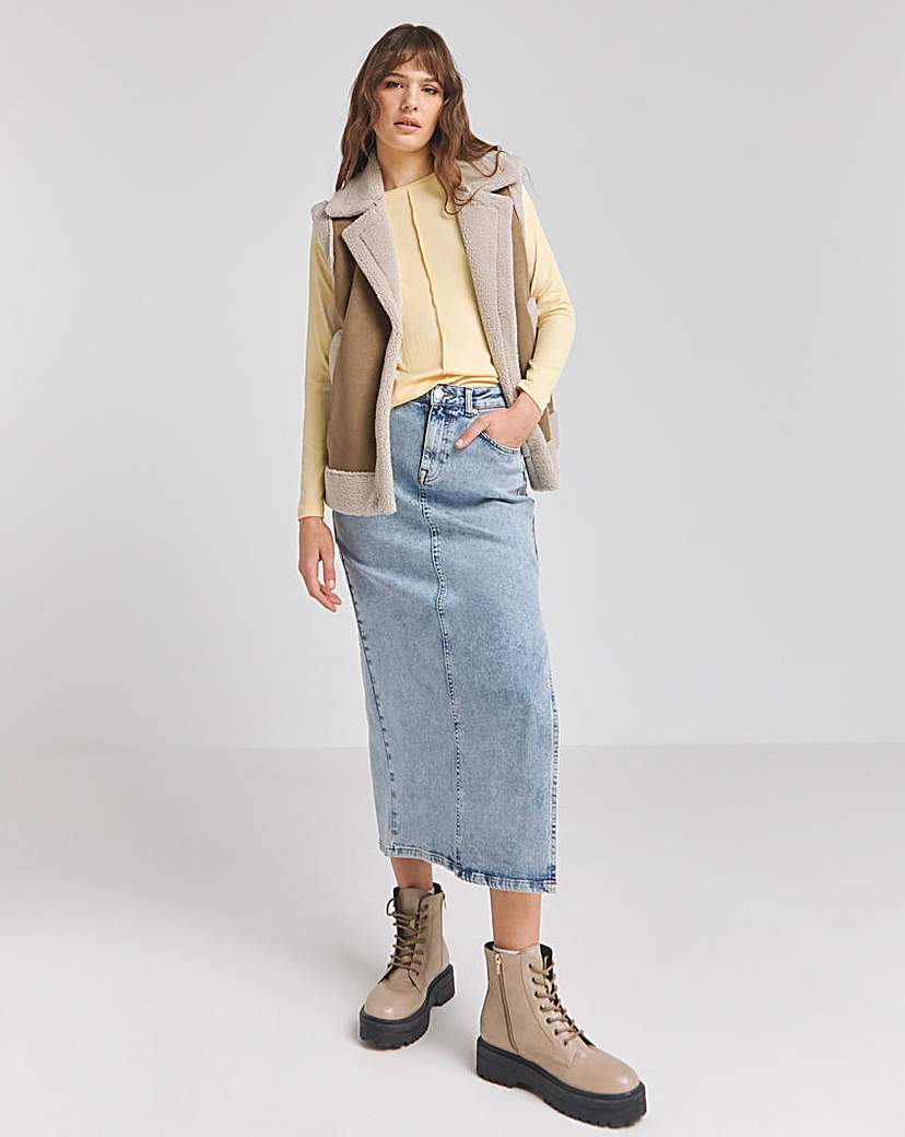 Exposed Seam Rib Top