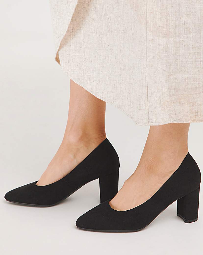 Comfort Flexible Court Shoe EEE Fit