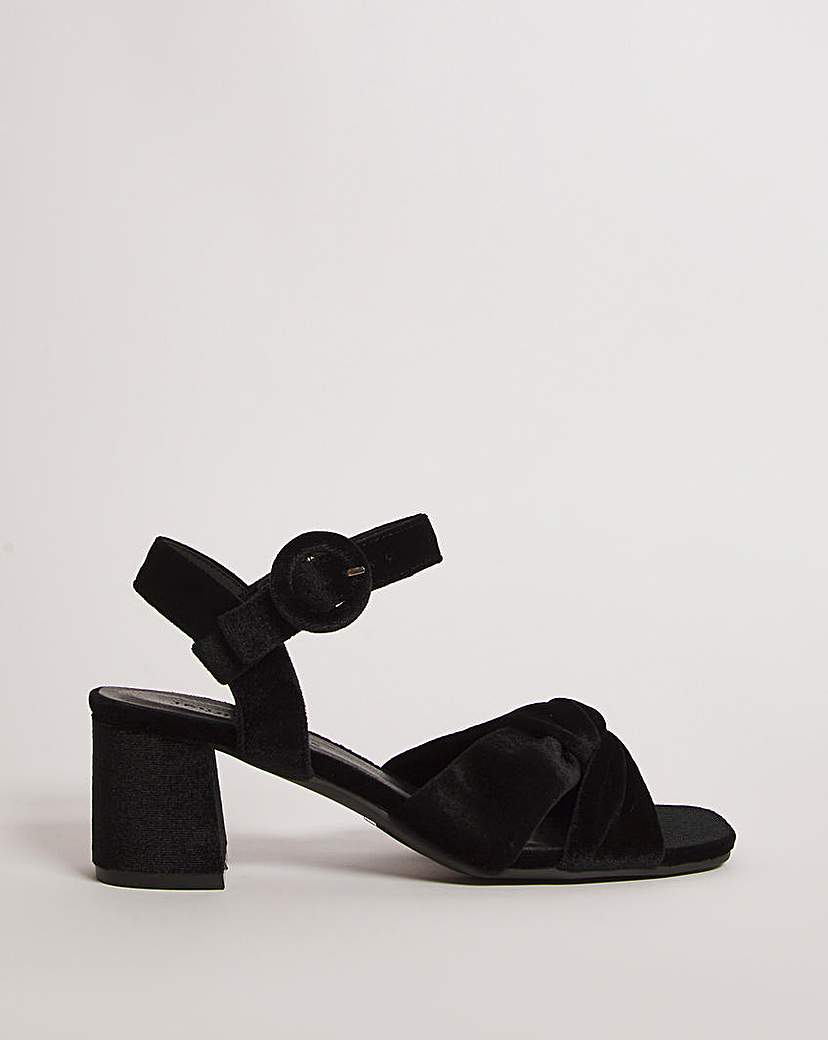 Velvet Crossover Vamp Sandals EEE Fit