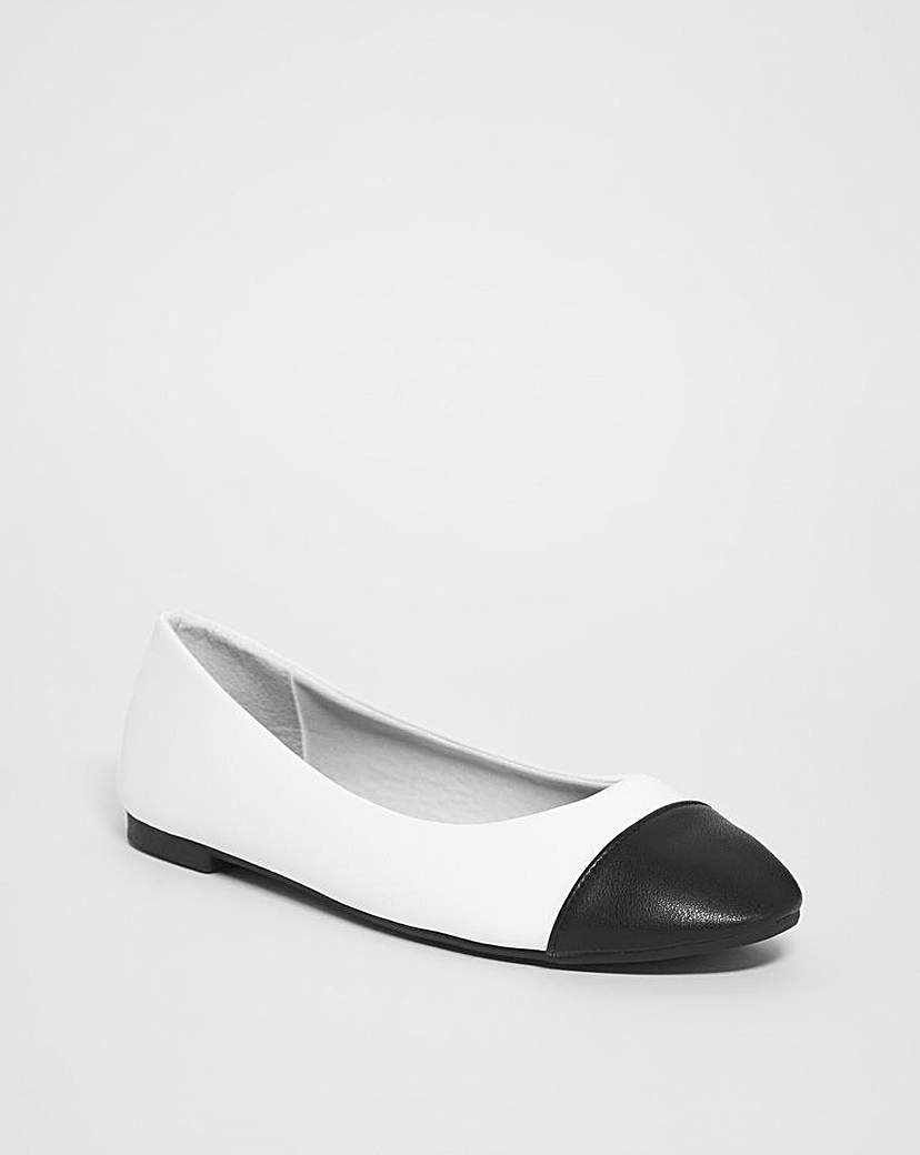 Toe Cap Ballerina Flat Shoes Ex Wide