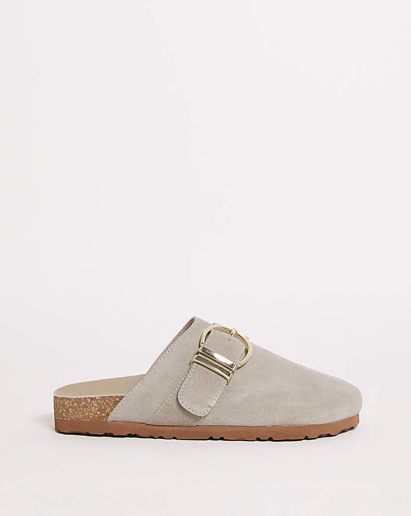 Closed Toe Footbed Shoes Wide