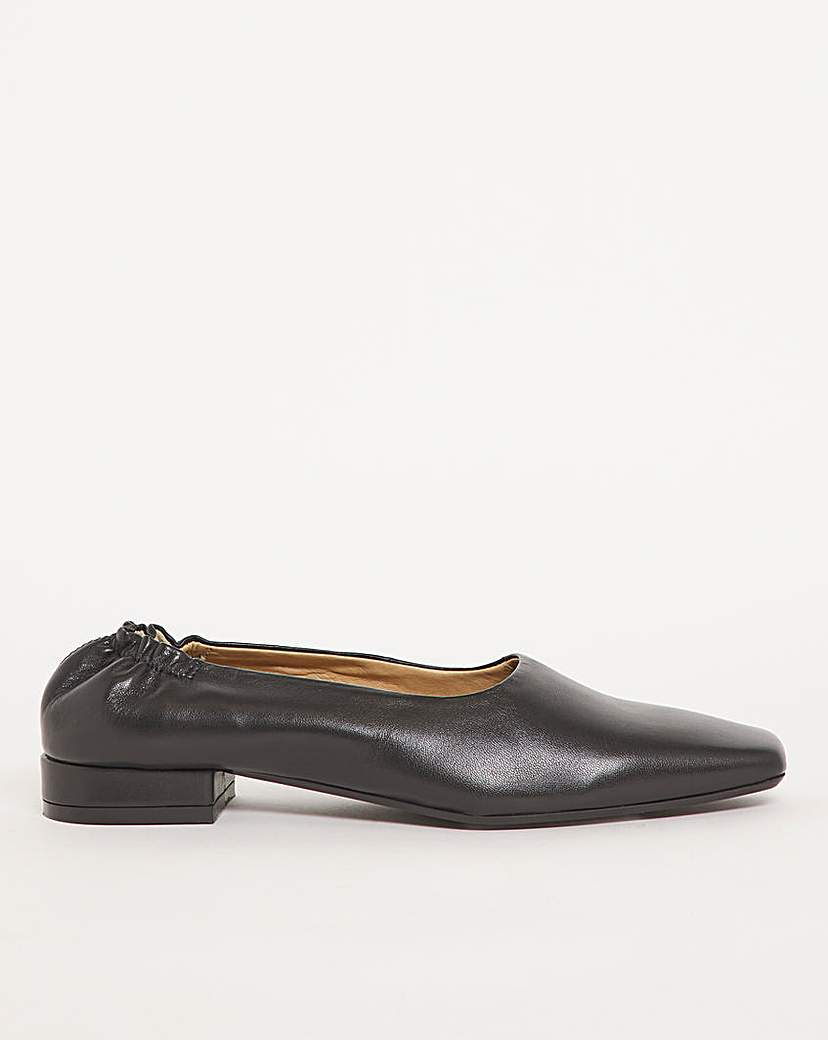 Leather Slip On Loafer E Fit