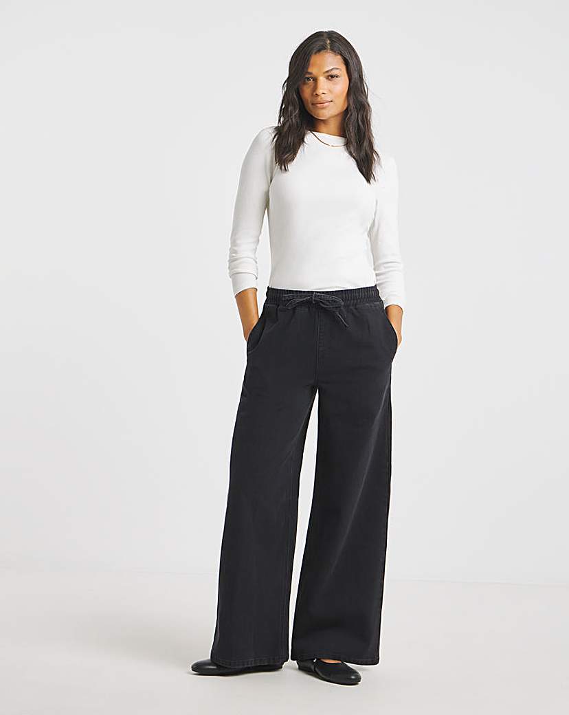 New In - Washed Black Tie Waist Jogger Jeans