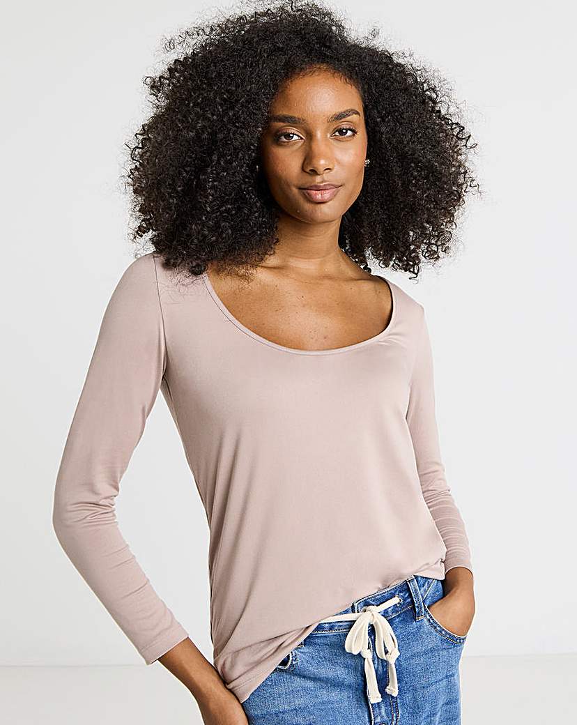 New In - Scoop Neck Top