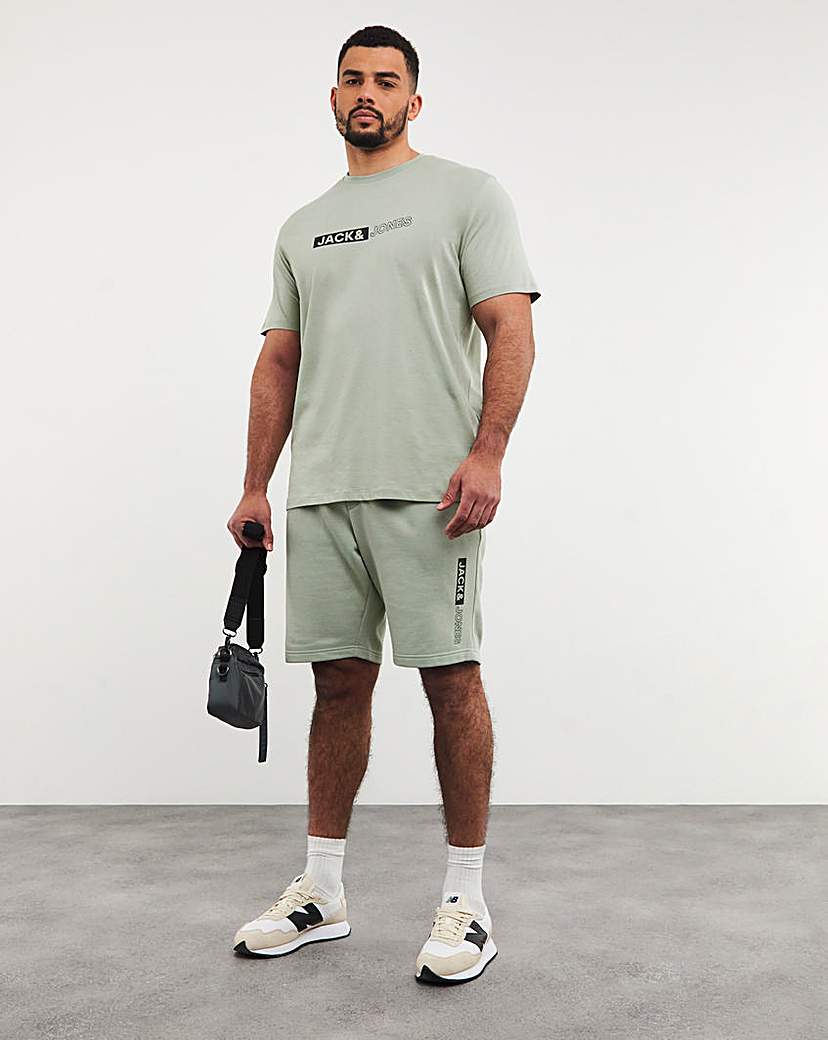 New In - Jack & Jones Shorts and T-Shirt Set