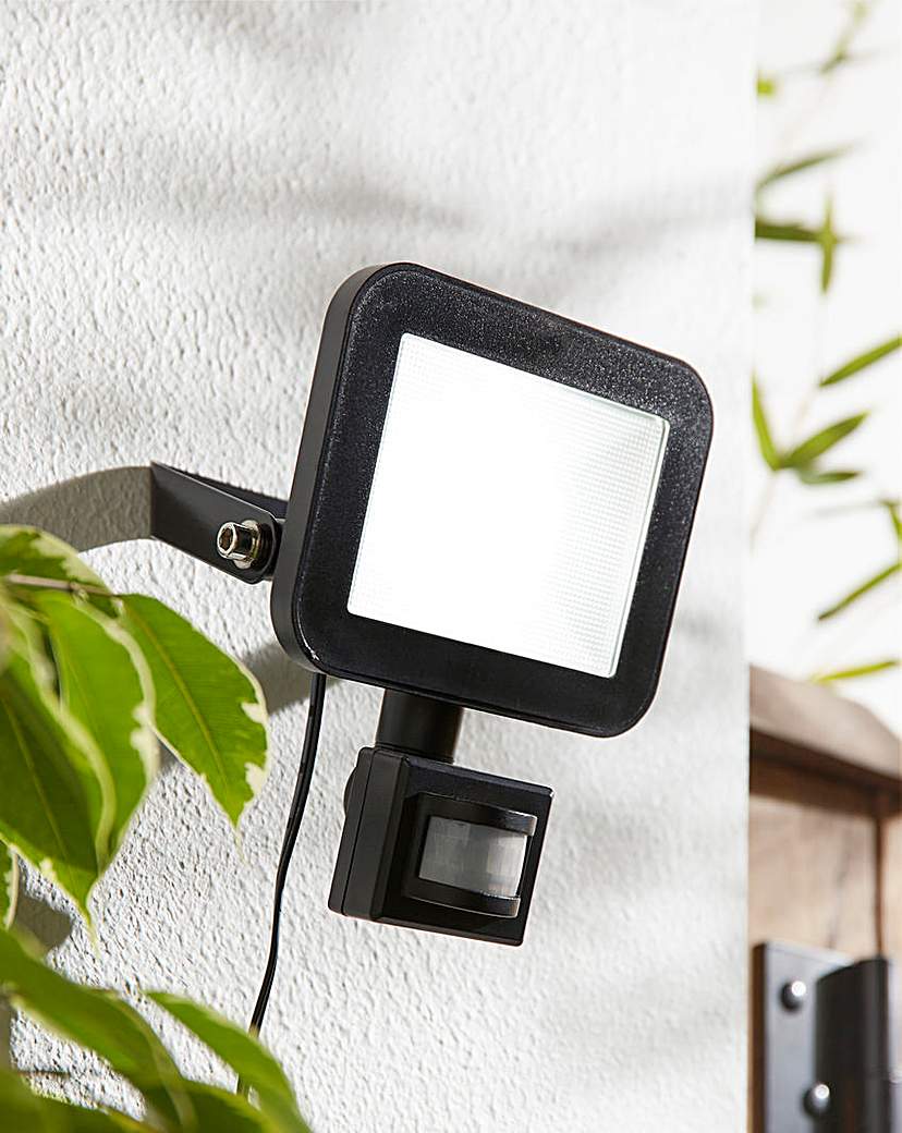 New In - PIR Millenium Floodlight