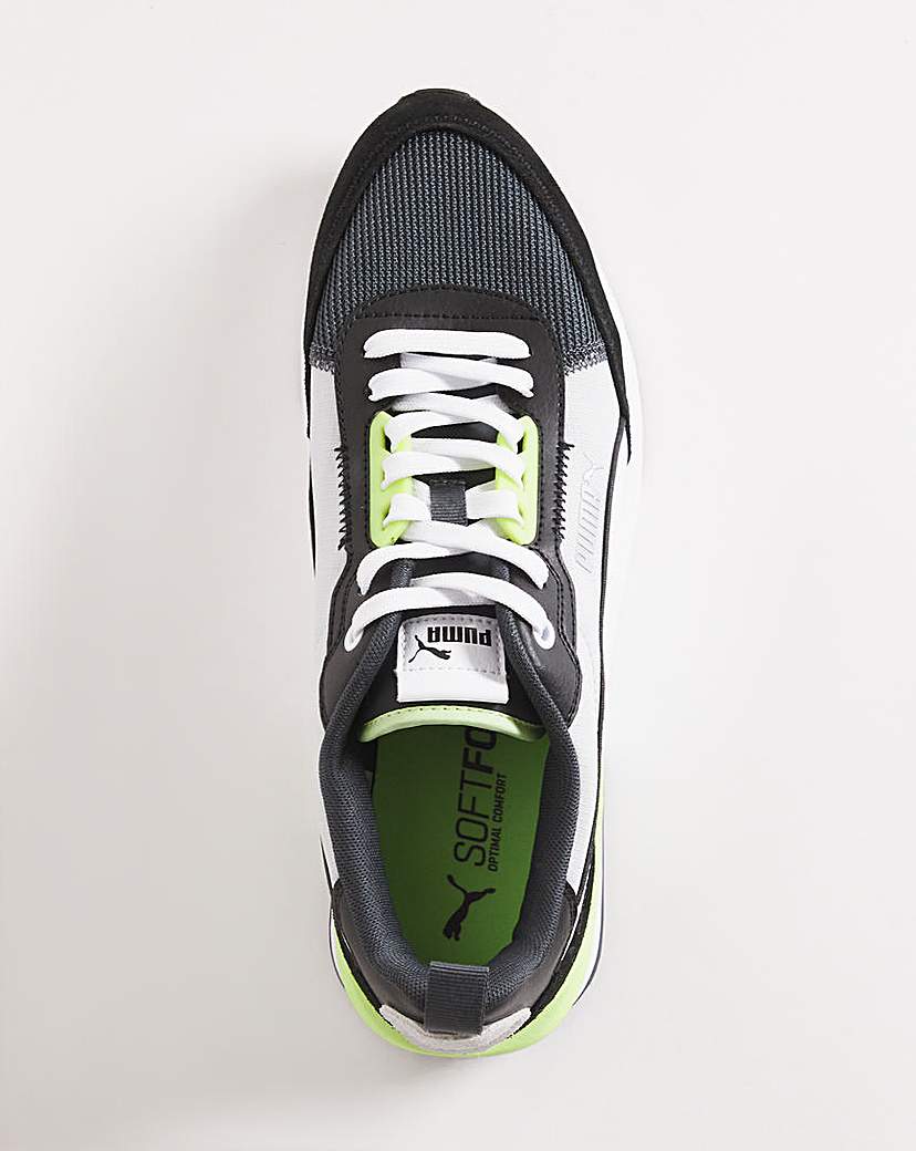 PUMA R22 Trainers