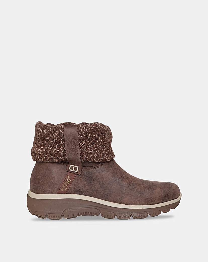 New In - Skechers Easy Going Boot - D Fit