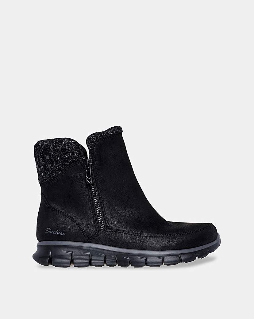 New In - Skechers Sparkly Boot - D Fit