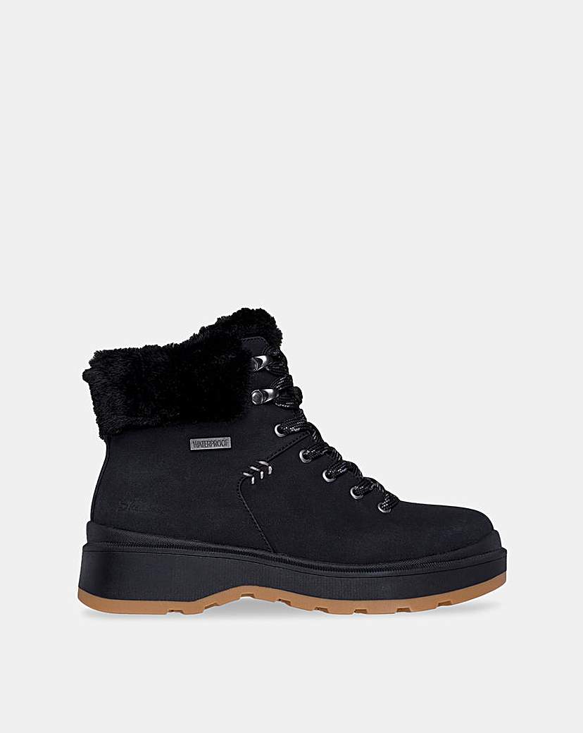 New In - Skechers Wedge Boot - D Fit
