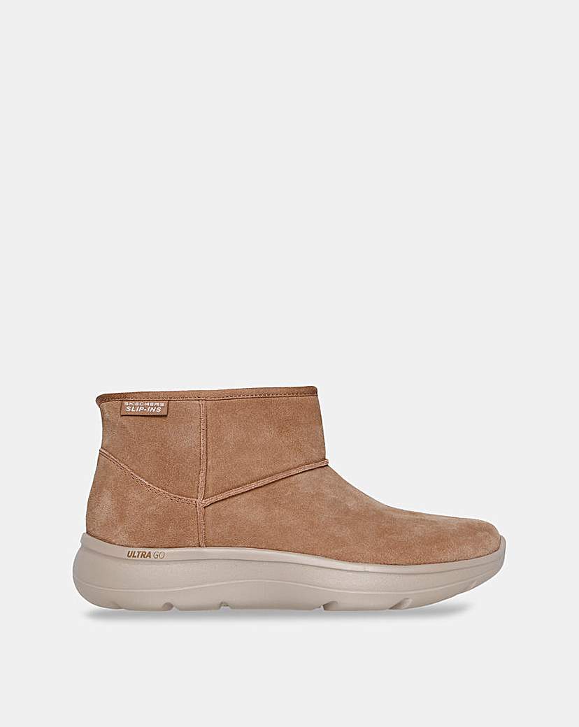 New In - Skechers Slip In Chugga Boots - D Fit