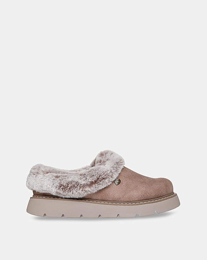 New In - Skechers Vegan Leather Slipper - D Fit