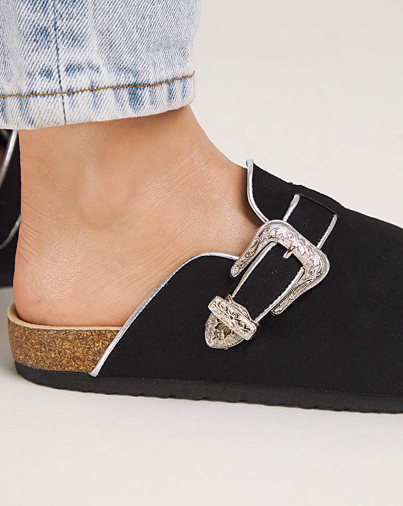 Footbed Closed Toe Mule Shoe Wide