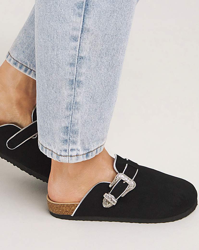 Footbed Closed Toe Mule Shoe Wide